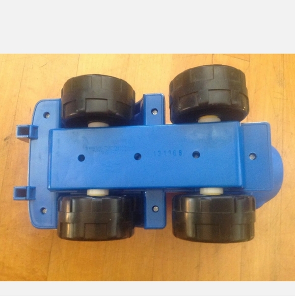 Vintage 2003 LITTLE TIKES Wooden Shape Mixer Truck Toy Complete - Picture 7 of 12